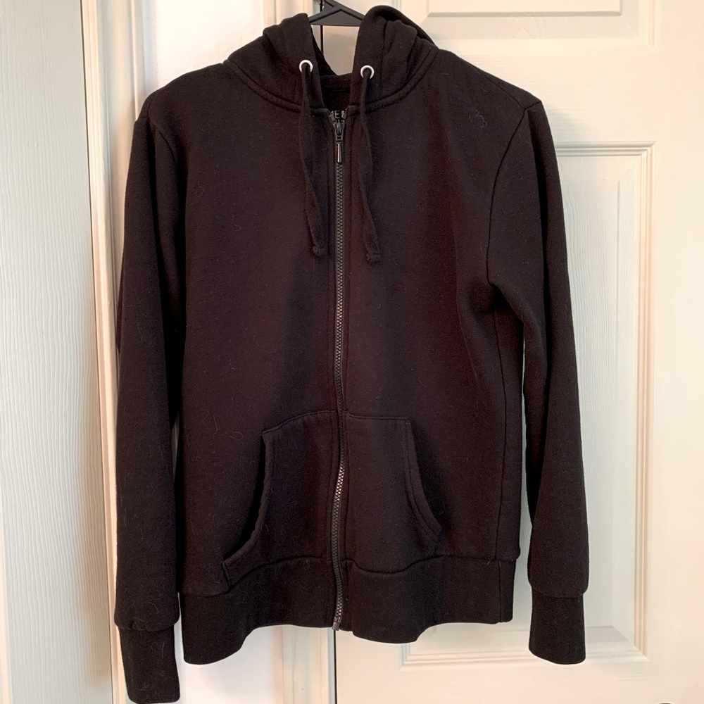 All black soft women’s full zip hoodie with front pockets S/XS